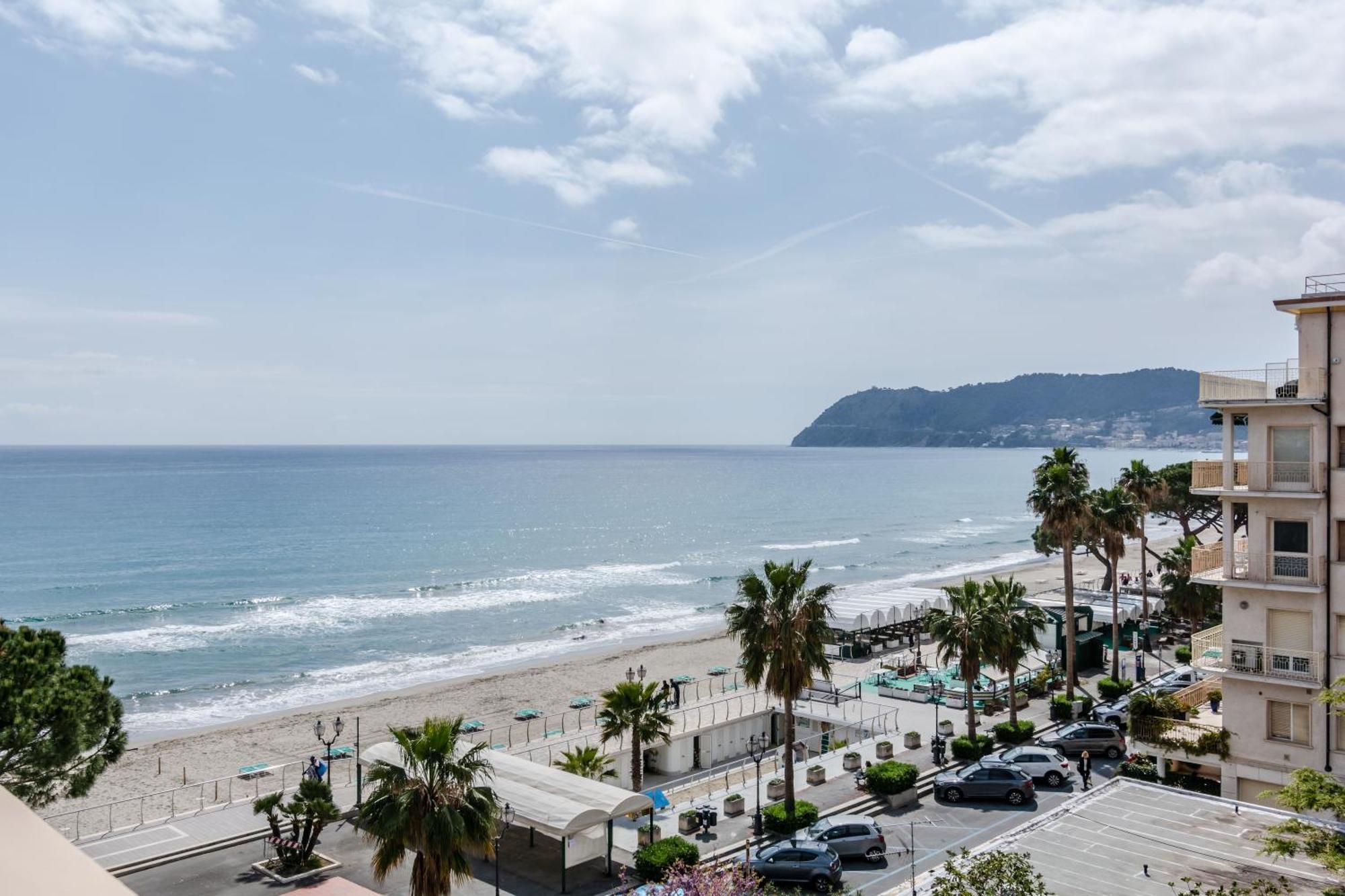 Hotiday Room Collection - Mediterranee アラッシオ エクステリア 写真